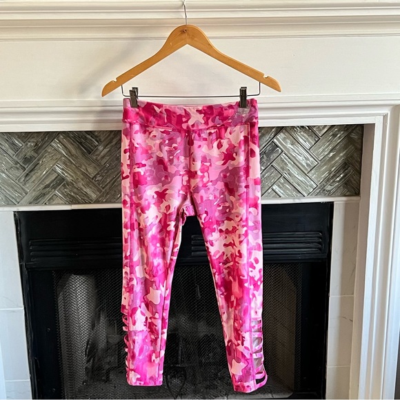 Skechers Other - Girls SKECHERS Pink Camo ATHLETIC Workout LEGGINGS With LACE UP Sides XL